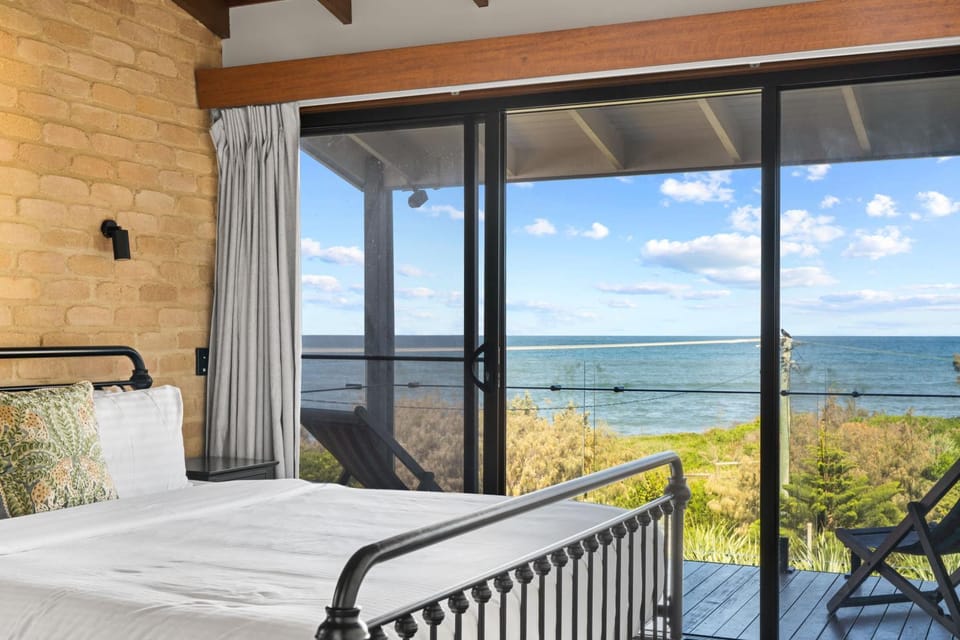 Bed, View (from property/room), Bedroom, Sea view