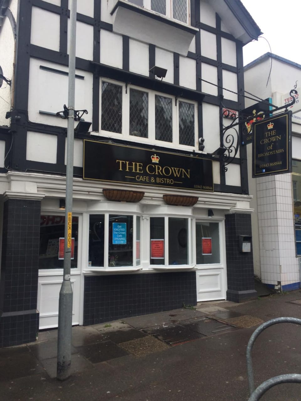 Property building, Breakfast, Continental breakfast, English/Irish breakfast, Lunch, Alcoholic drinks, Non alcoholic drinks