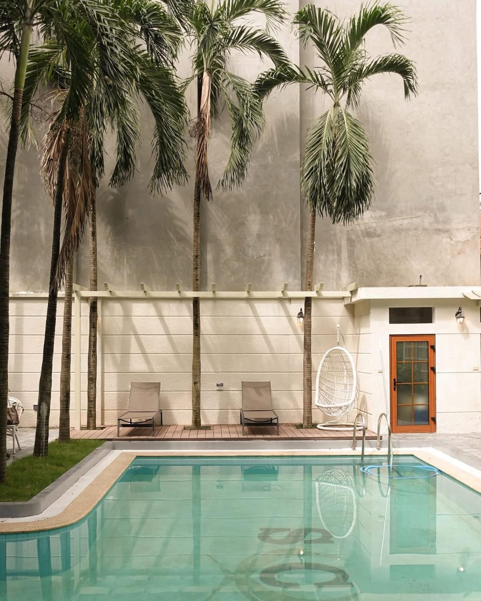 Pool view, Swimming pool