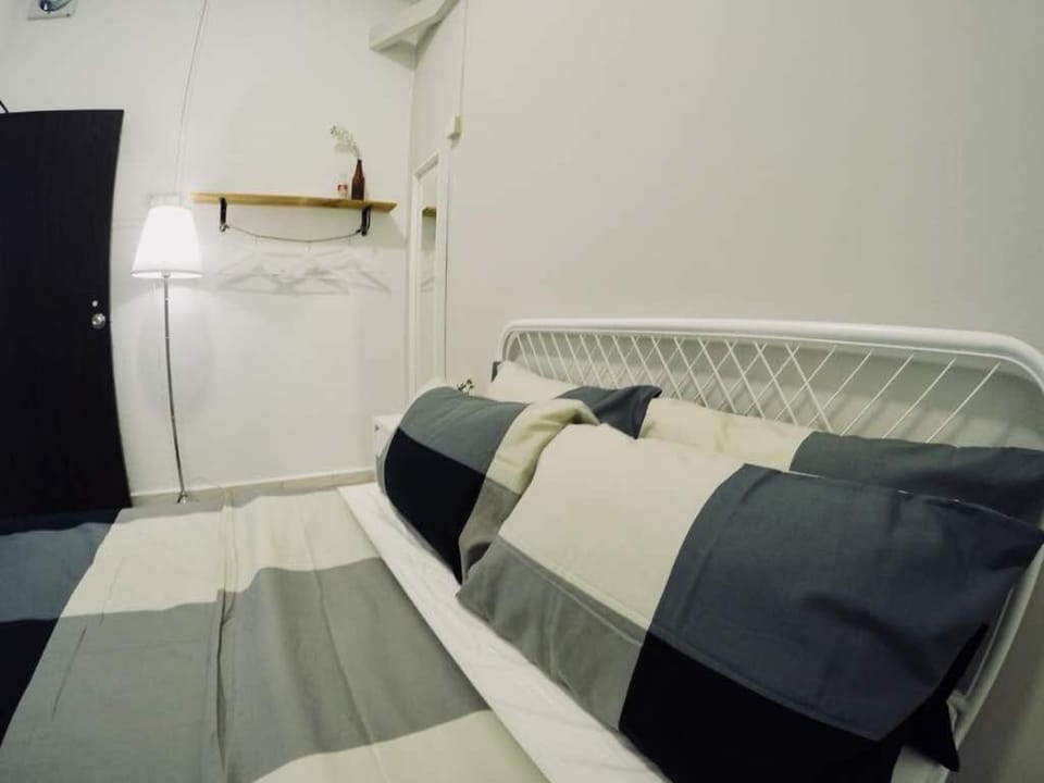35Mandalay at Georgetown 5 bedroom for 7-15 pax House in George Town