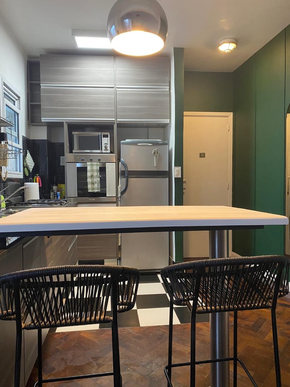microwave, oven, stove, kitchen