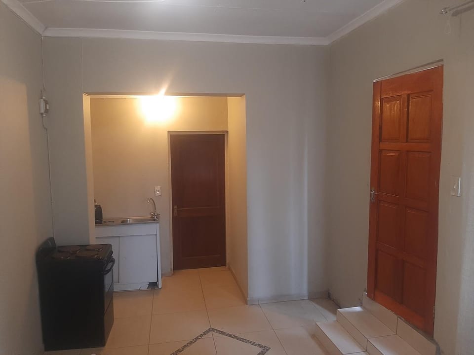 Yolkel guesthouse Country House in Gauteng
