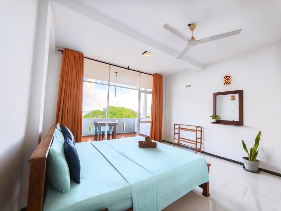 Mirissa Turtle Point Guest Bed and Breakfast in Kamburugamuwa