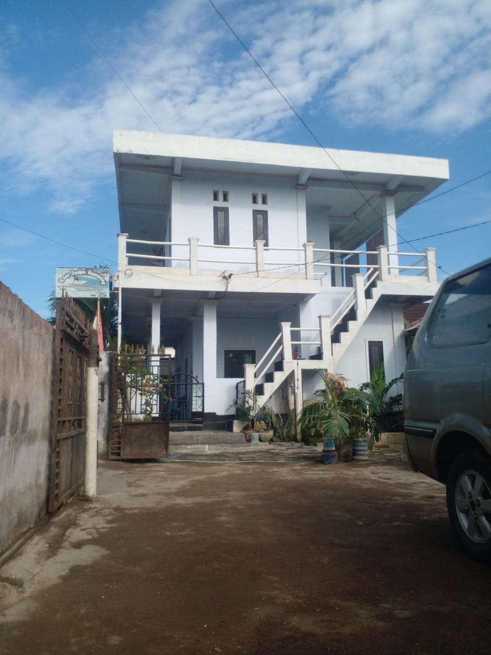Hans Surfer Homestay Bed and Breakfast in Pujut