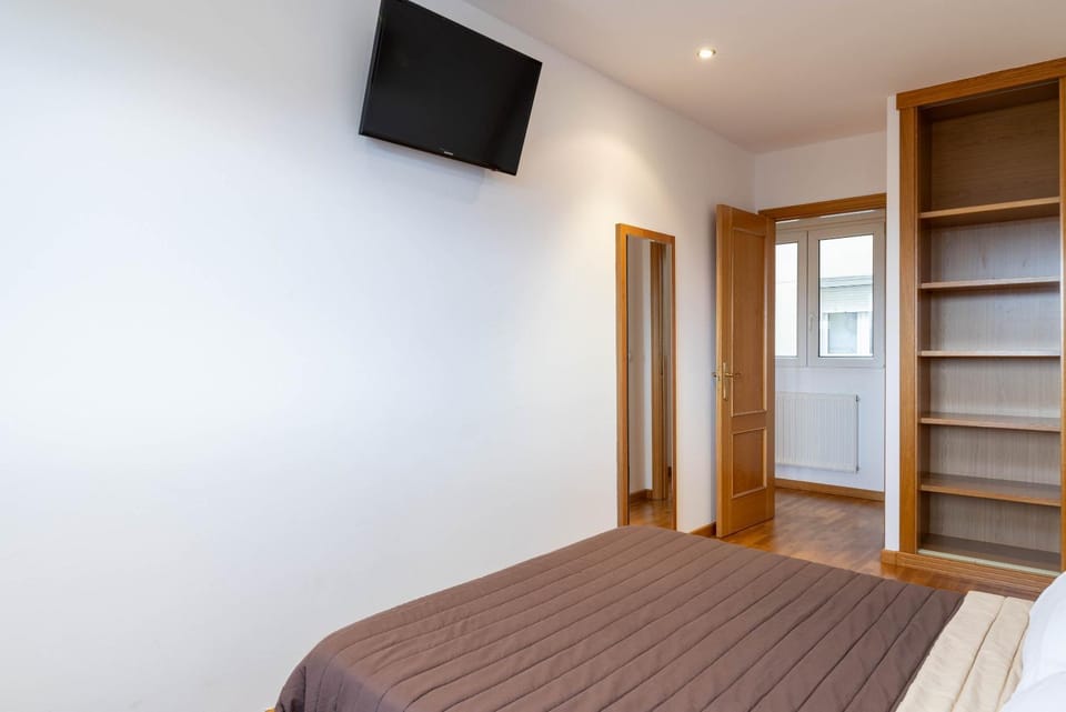 Living room, Bedroom