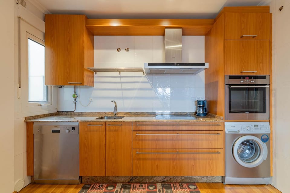 Kitchen or kitchenette, Living room