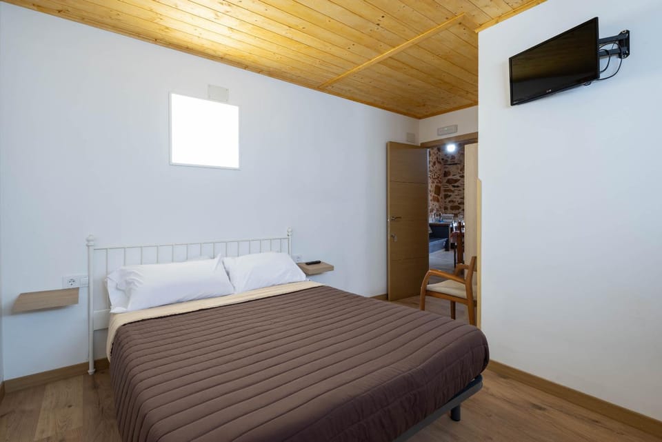 Property building, Living room, Bedroom