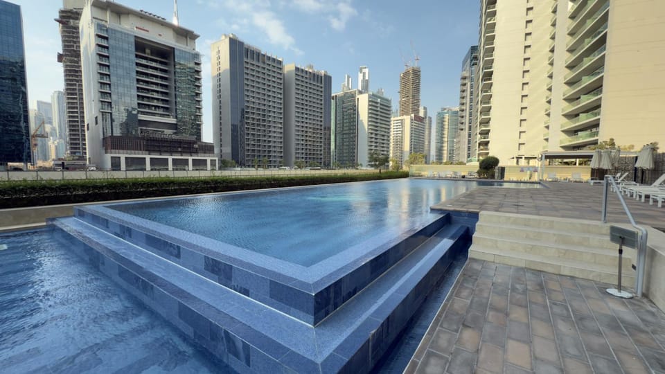 Swimming pool, sunbed