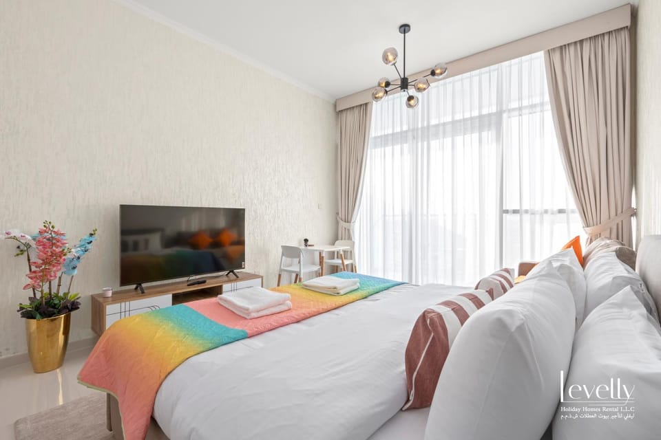 Communal lounge/ TV room, Bed, TV and multimedia, Photo of the whole room, Evening entertainment, Bedroom