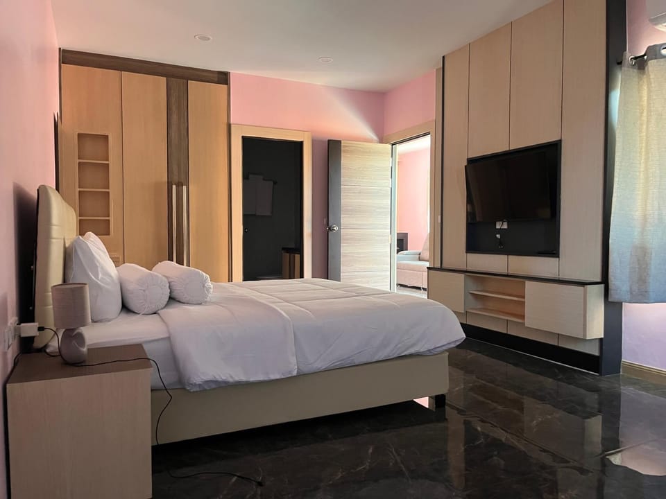 2 Bedroom Pool Villa Villa in Chalong