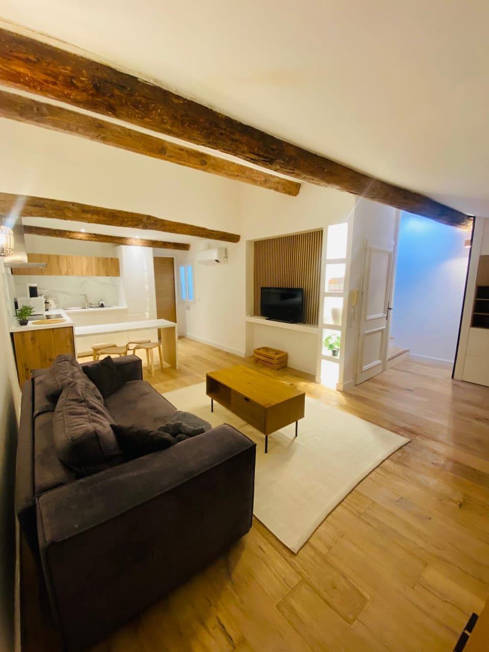 APPARTEMENT en DUPLEX VIEUX NICE Apartment in Nice