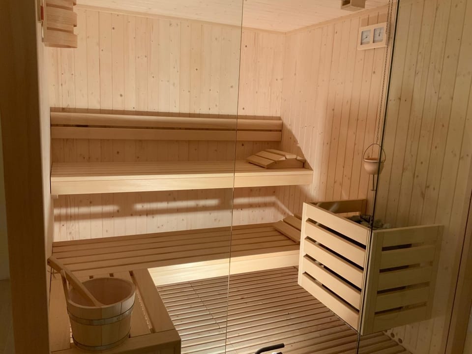Sauna, Balcony/Terrace