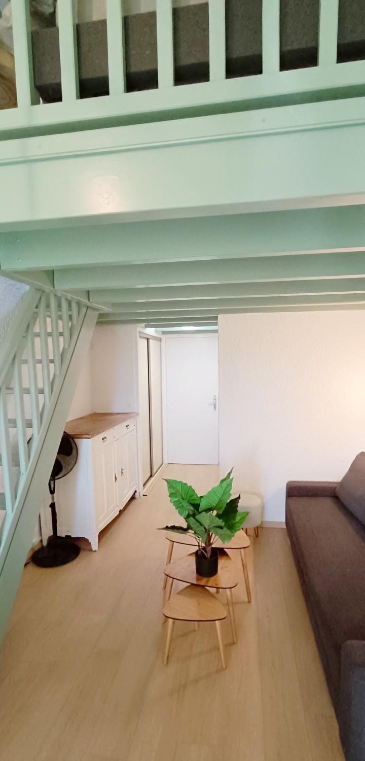 Seating area