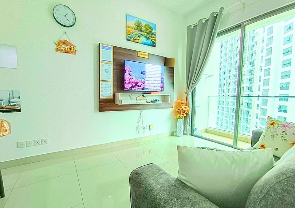 #CS7, Airly Cybersquare Ensuite with Pool View Apartment in Selangor, Malaysia