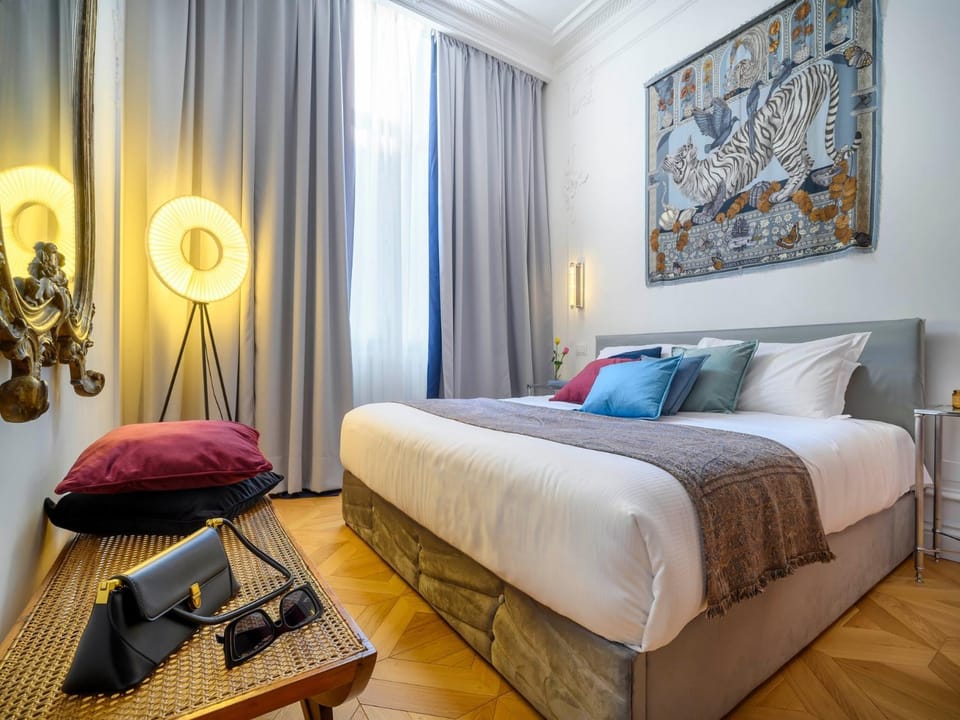 Bed, Photo of the whole room, Bedroom