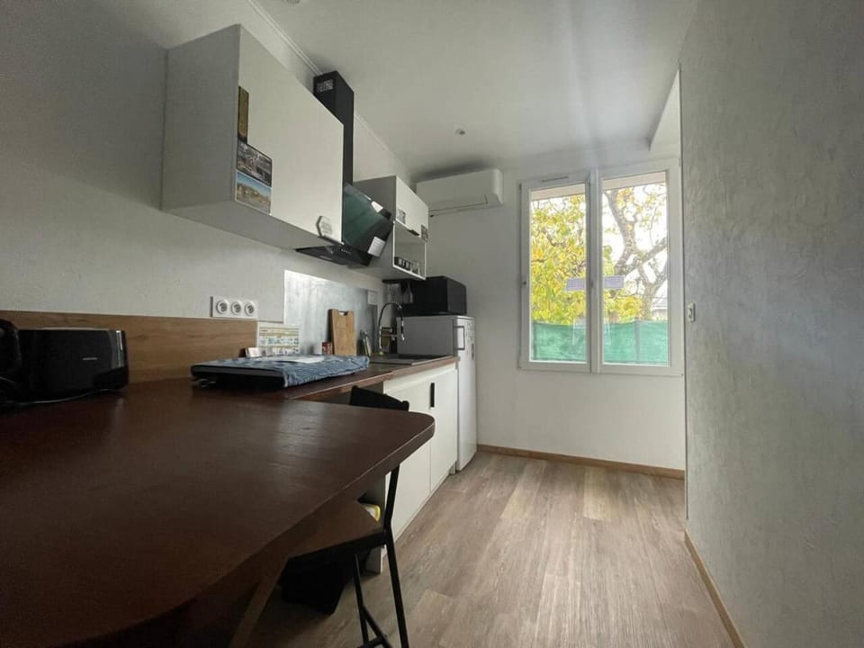 Studio 2 au calme rénové 2023 Garage Apartment in Tours