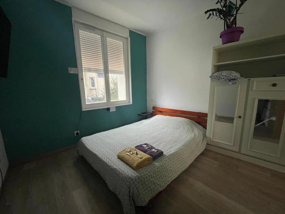 Studio 2 au calme rénové 2023 Garage Apartment in Tours