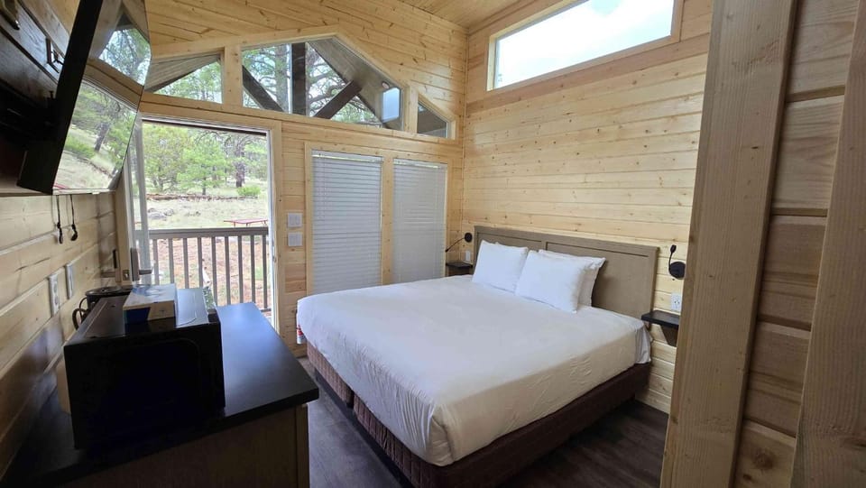 061B Grand Canyon South Rim Chalet with King Bed Chalet in Grand Canyon National Park