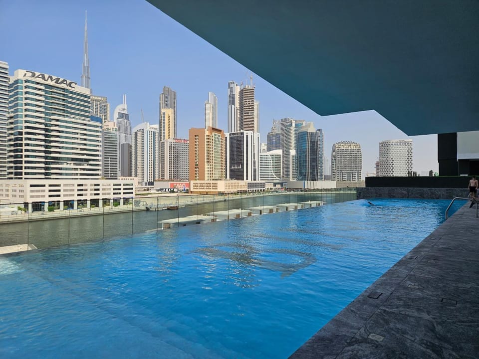 Property building, Day, Natural landscape, City view, Swimming pool, Swimming pool