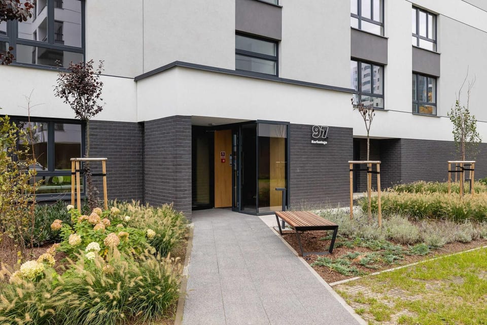 Property building, Day