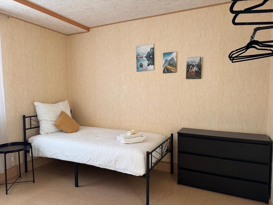 Living room, Bedroom