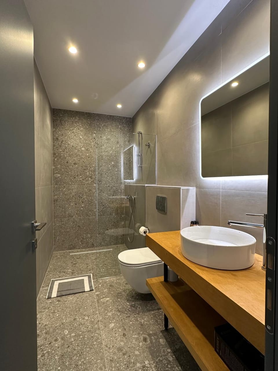 Shower, Toilet, Bathroom