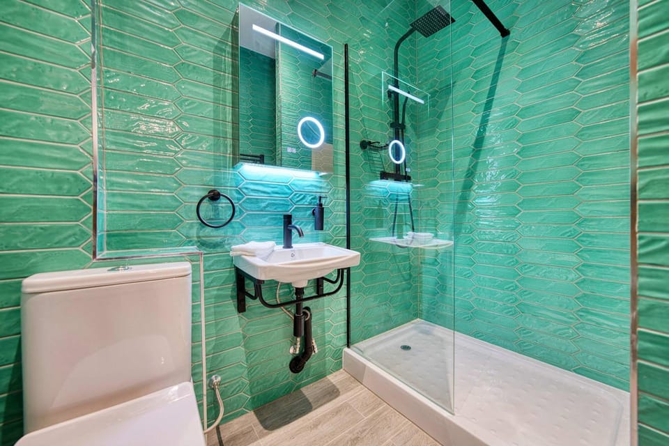 Shower, Bathroom