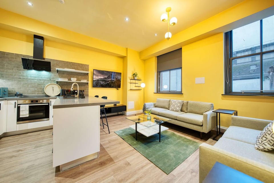 Kitchen or kitchenette, Living room, Seating area, pet friendly