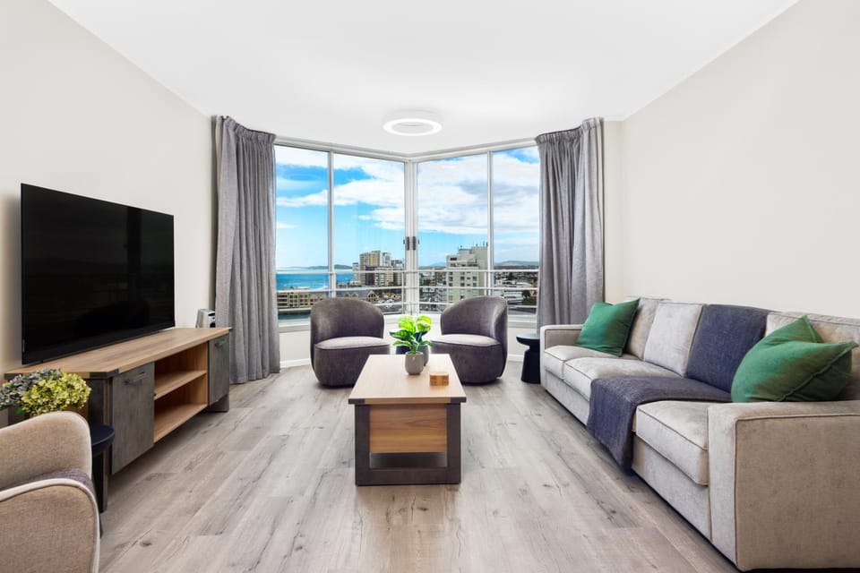 TV and multimedia, Living room, Seating area, Sea view