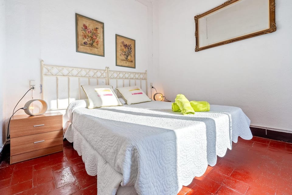 Living room, Bedroom