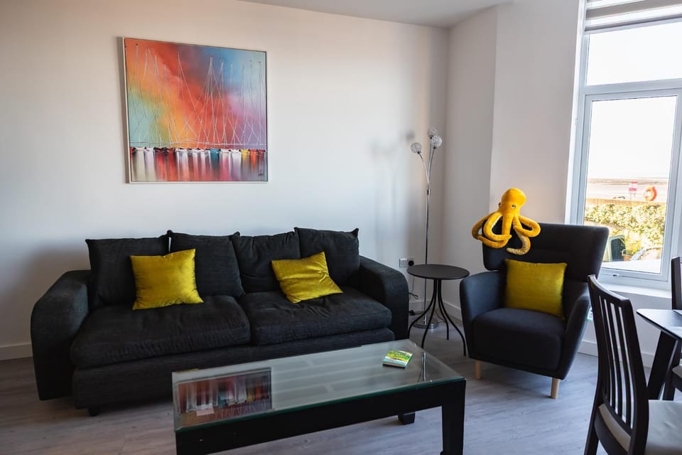 Living room, Seating area, Sea view, acessibility