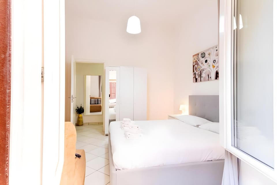Bed, Photo of the whole room, Bedroom, wardrobe