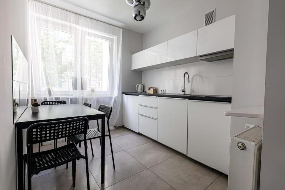 Kitchen or kitchenette, Dining area, dishwasher, minibar, oven, pet friendly, stove