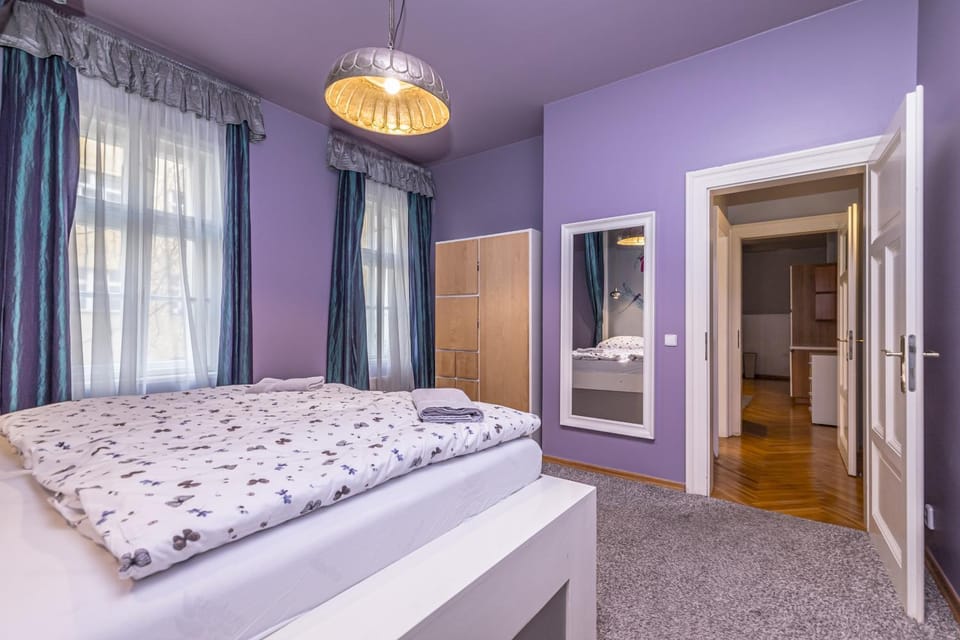 Bed, Bedroom, wardrobe