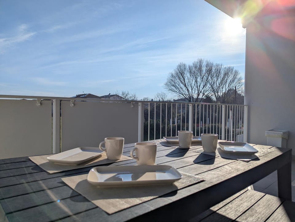 Design AC Wifi Patio Esterno 5 min dal mare Apartment in Civitanova Marche