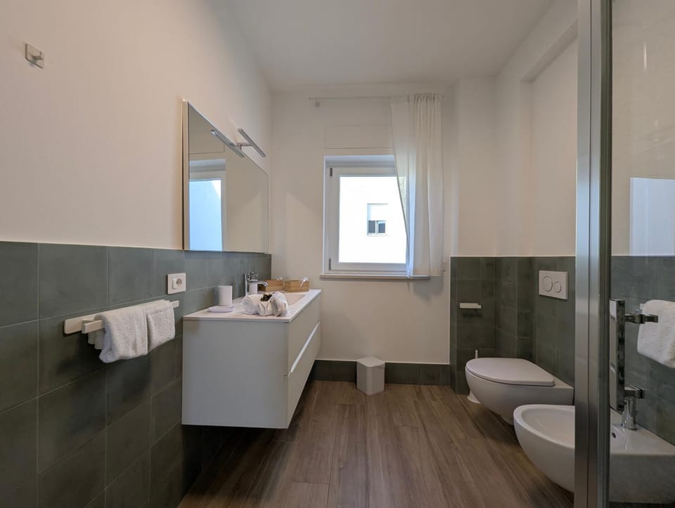 Design AC Wifi Patio Esterno 5 min dal mare Apartment in Civitanova Marche