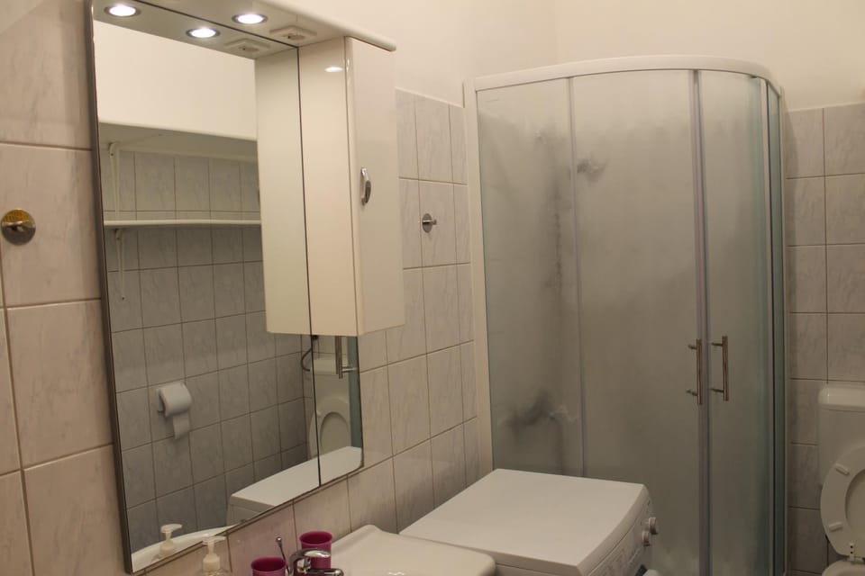 Shower, Bathroom