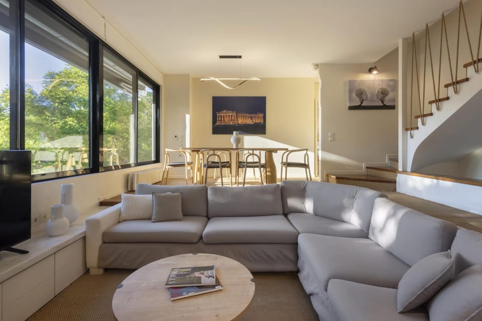 Communal lounge/ TV room, Living room
