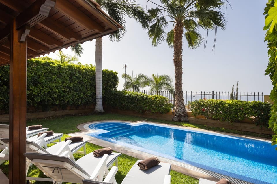 Garden view, Swimming pool
