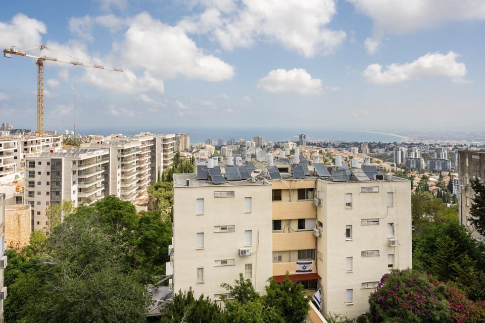 Sea view 2 bedroom apartment Apartment in Haifa