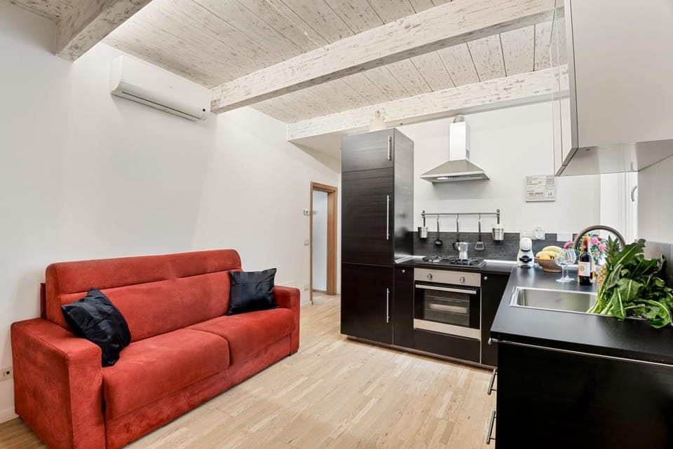 GOLDEN LUXE - Penthouse in Duomo view of Brunelleschi's dome Apartment in Florence