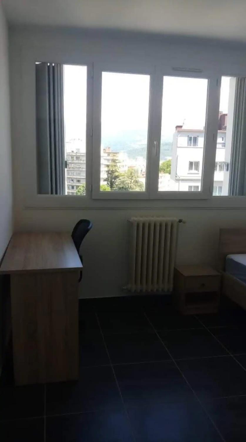 One bedroom in a shared appartement with mountain view Apartment in Grenoble