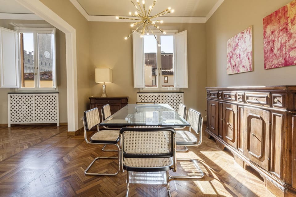 Living room, Seating area, Dining area, City view