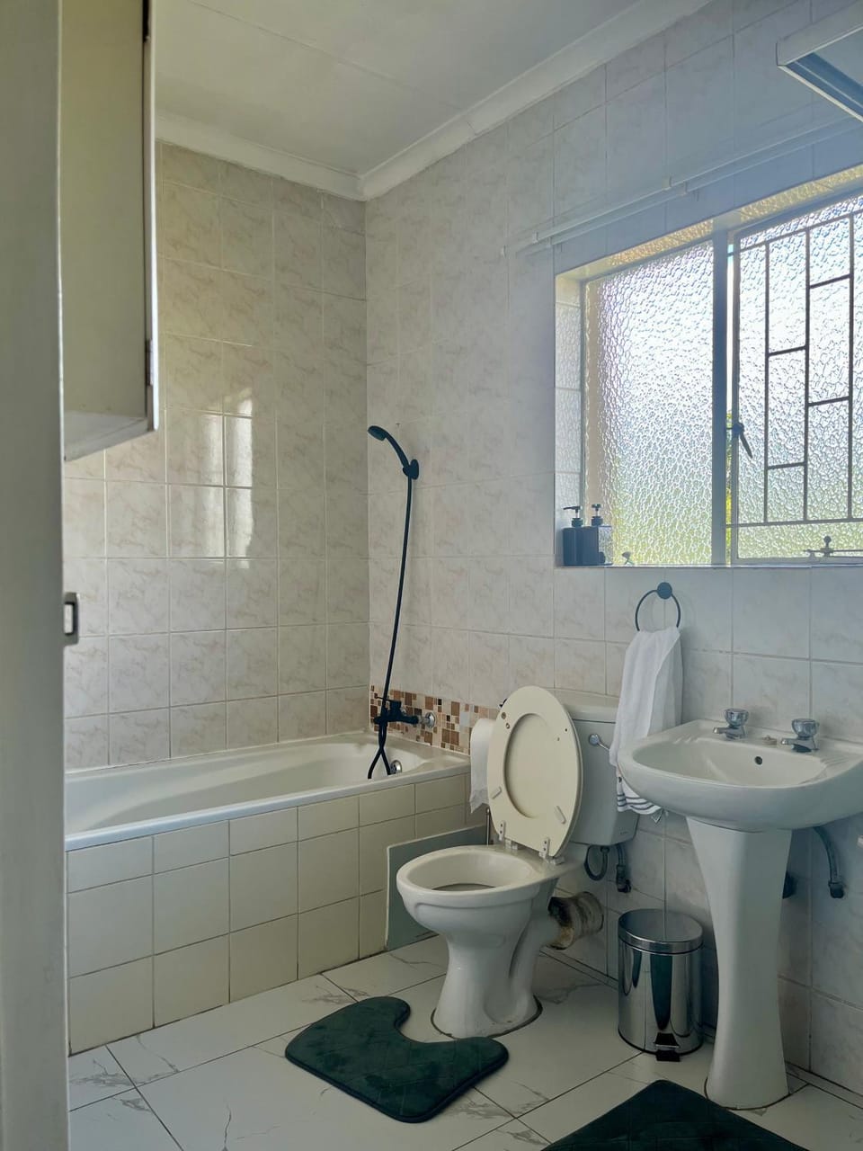 Toilet, Bathroom, Bath
