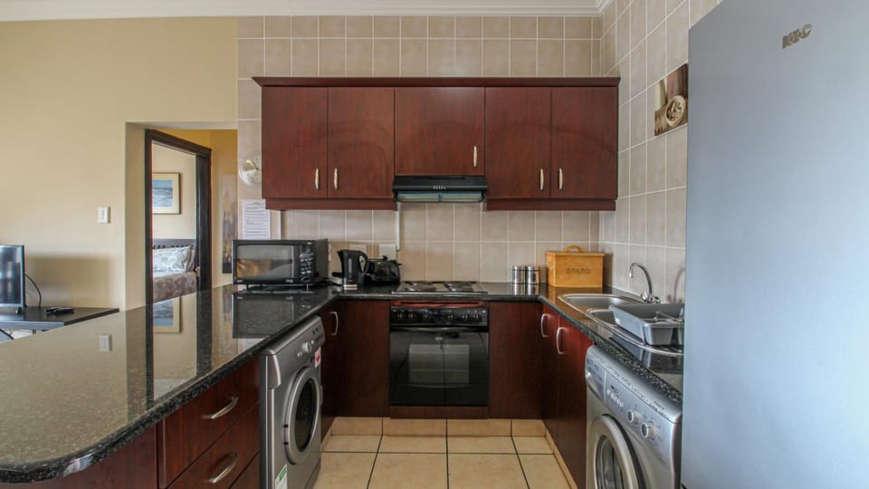 Topanga 51 Apartment in Margate