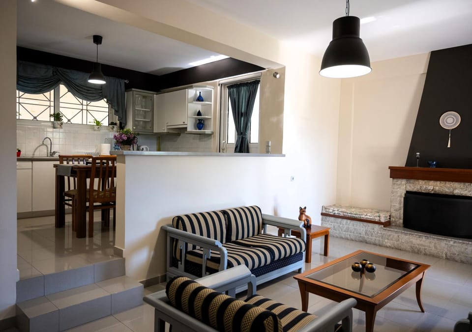 Ifinoi House Apartment in Argolis, Greece
