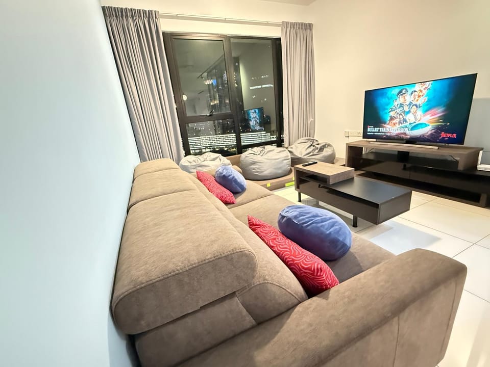 Midvalley Southkey Mosaic Bricktopia House JB Mosaic 2BR 8PAX Apartment in Johor Bahru