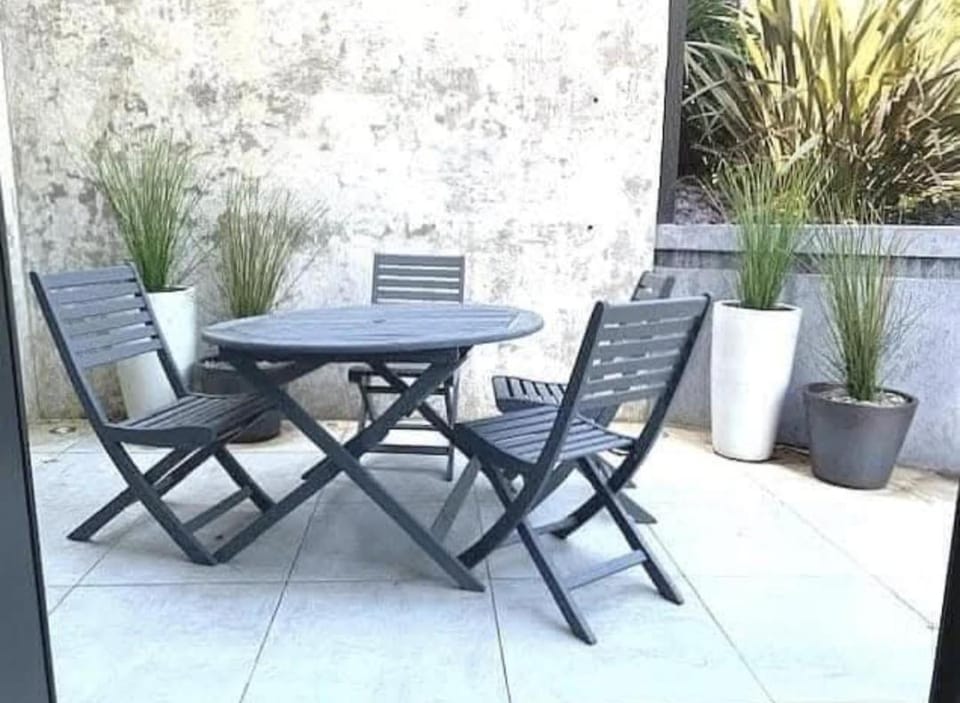 Patio, Seating area