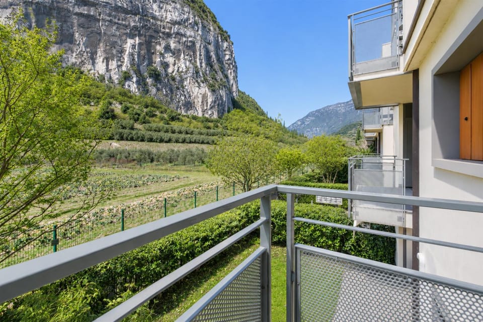 Day, Summer, View (from property/room), Balcony/Terrace, Mountain view, Inner courtyard view
