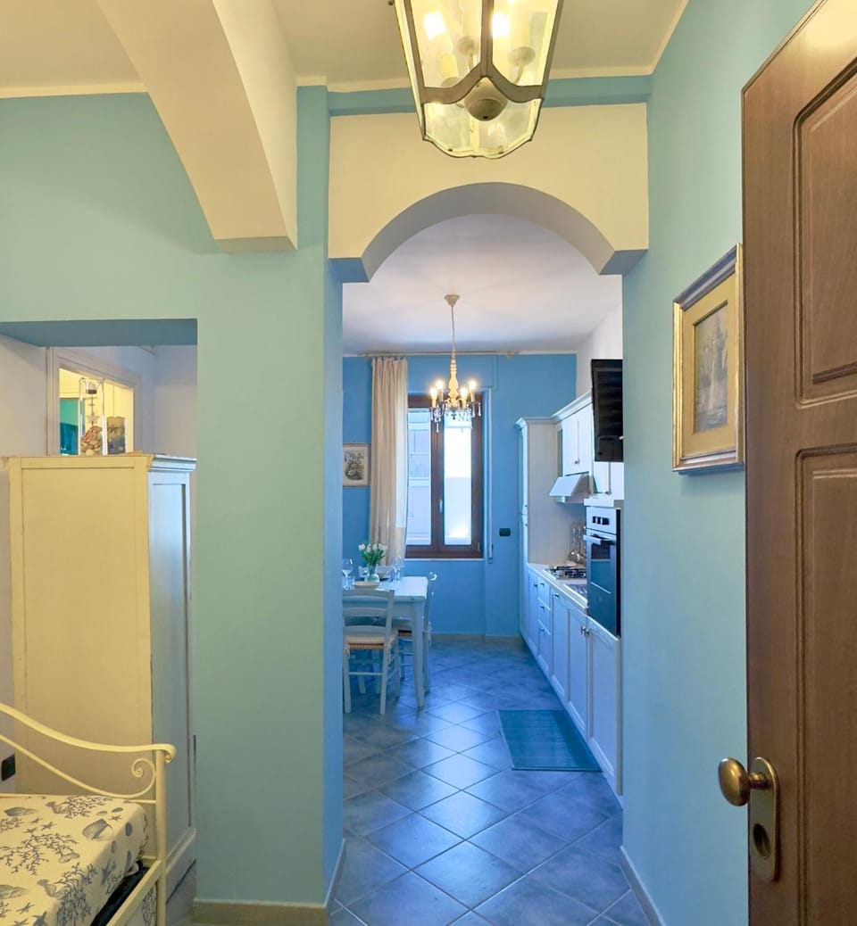 Kitchen or kitchenette, Photo of the whole room